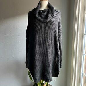 Quinn Oversized Charcoal Gray Sweater